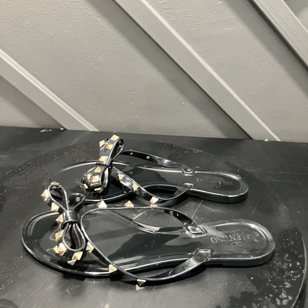 Valentino Garavani Rockstud Bow Black Jelly Thong Sandals Size EU 42 US 12 - Picture 7 of 16